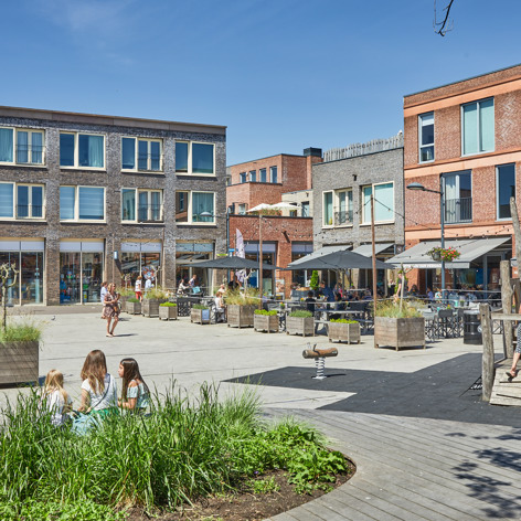 Op deze slide wordt getoond Winkelcentrum Floriande.