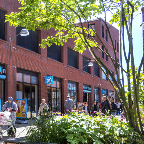 Op deze slide wordt getoond Albert Heijn Winkelcentrum Leidscheveen Den Haag ASR Dutch Prime Retail Fund.