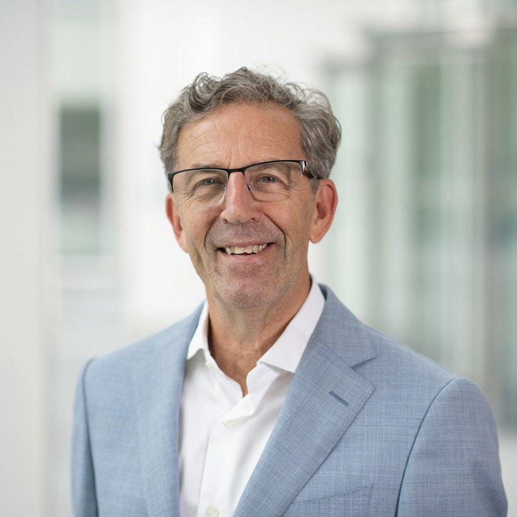 Klik hier om naar het nieuwsoverzicht te gaan dat gefilterd is op Dick van den Oever.